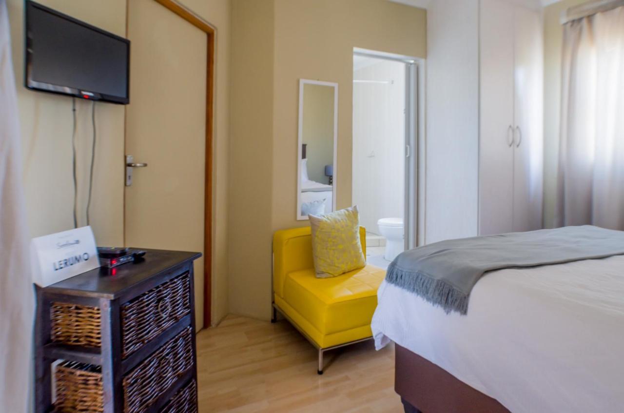 Seroloana Guest House Rustenburg Esterno foto