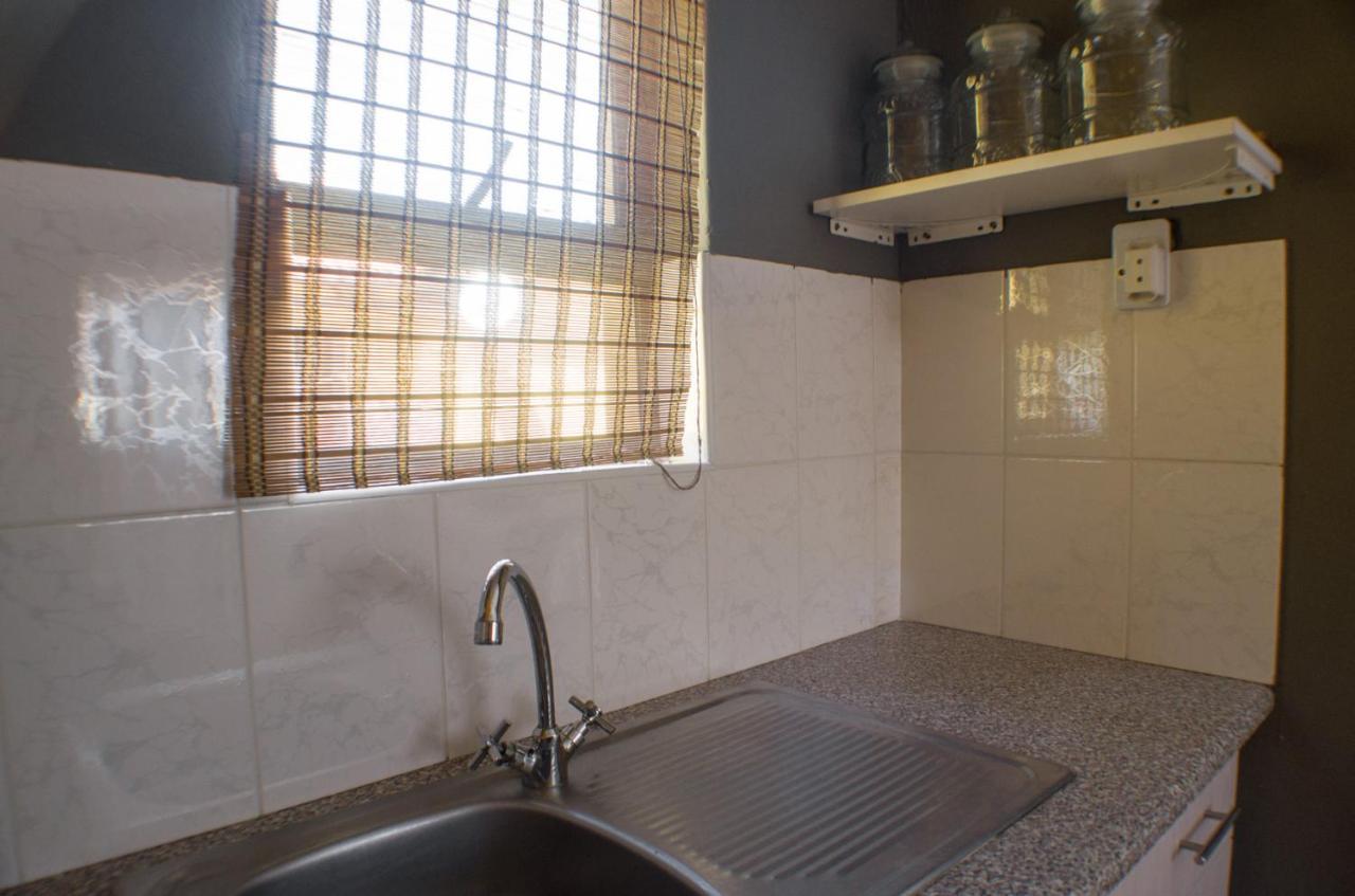 Seroloana Guest House Rustenburg Esterno foto